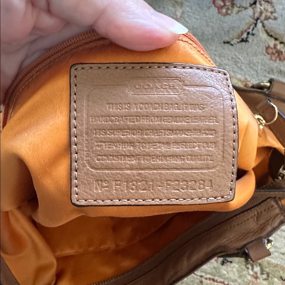 Coach Park Carrie British Tan Leather Tote Bag Rehab Project - Picture 7 of 13